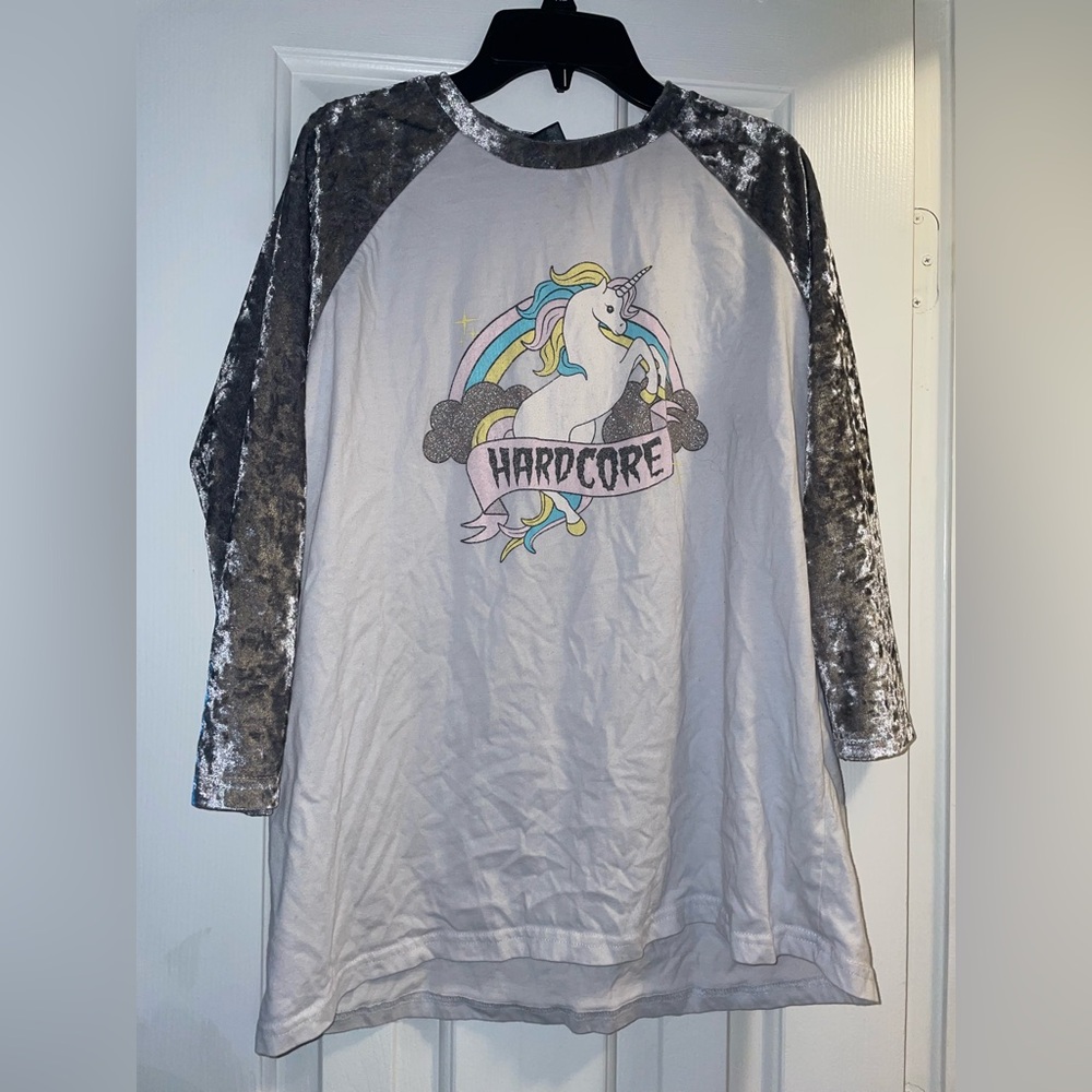 Hot Topic Gray and Silver Unicorn Kids Shirt